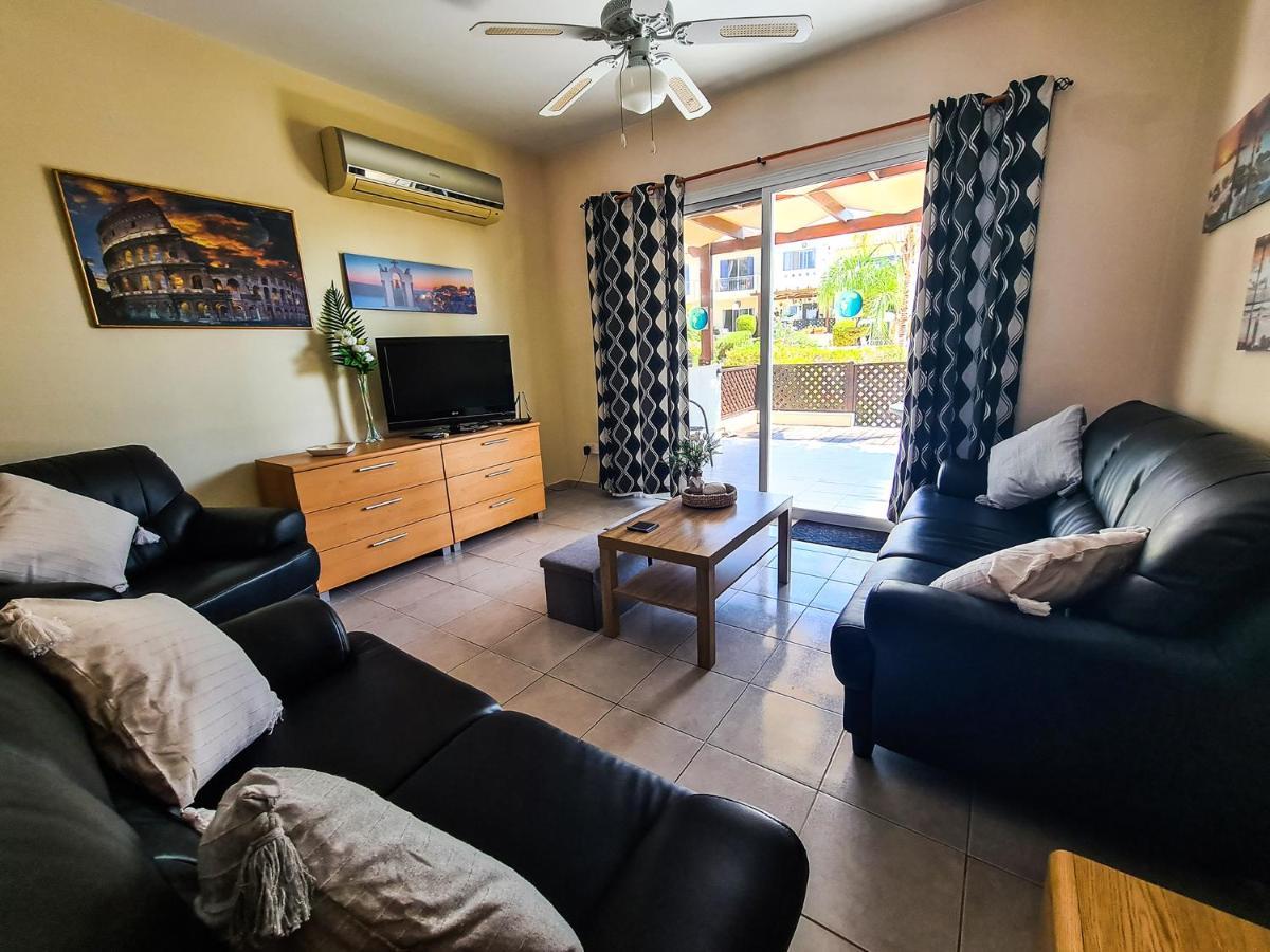 Serena Townhouse Peyia Exterior foto