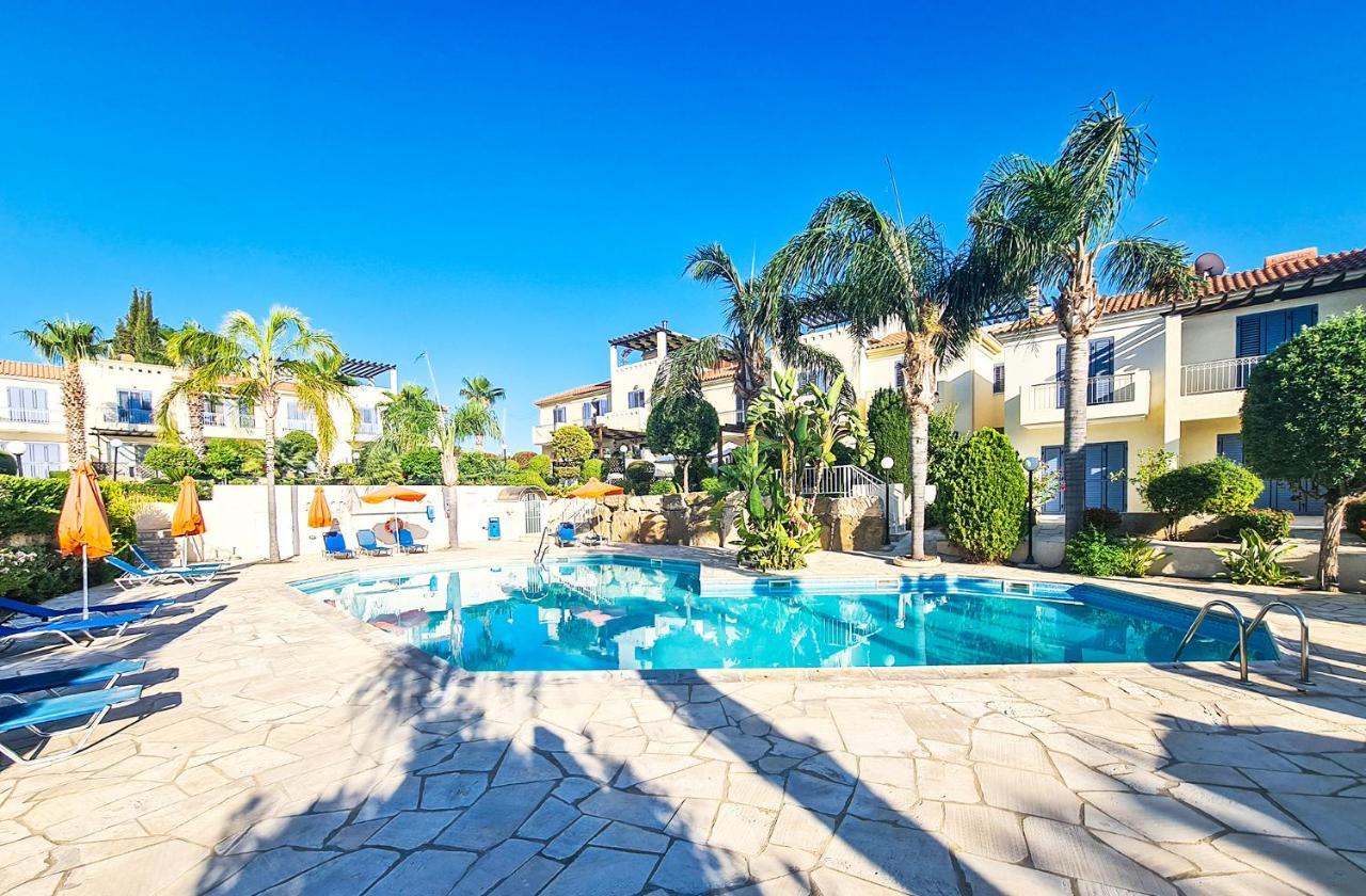 Serena Townhouse Peyia Exterior foto